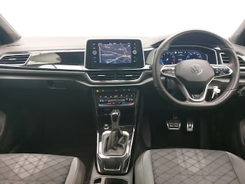 Used Volkswagen T-Roc 2022 for sale - 76619002: Photo