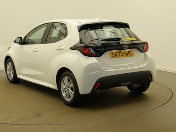 Used Mazda Mazda2 HYBRID 2023 for sale - 78013248: Photo