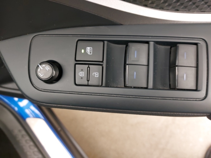 Used Toyota C-HR 2022 for sale - 78125847: Photo 12