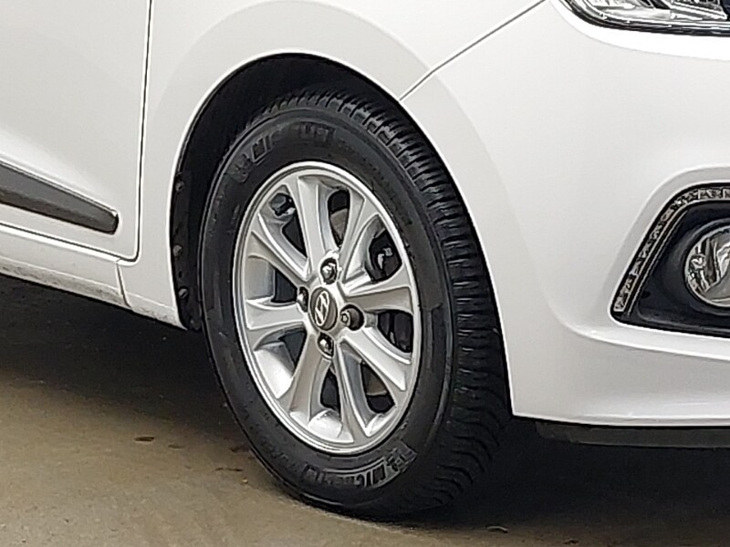 Used Hyundai i10 2016 for sale - 76695775: Photo 9