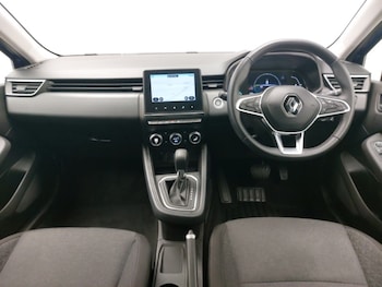 Used Renault Clio 2022 for sale - 76116400: Photo 2