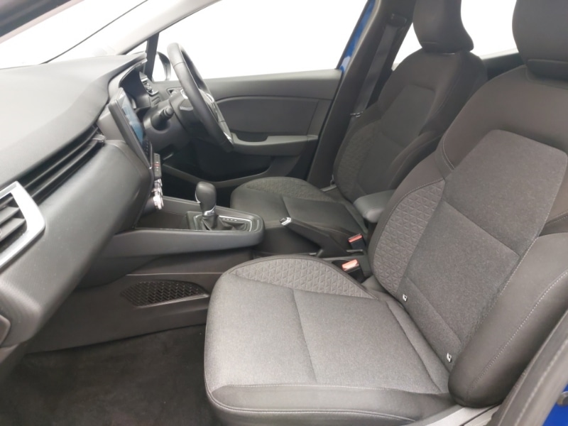 Used Renault Clio 2022 for sale - 76116400: Photo 5