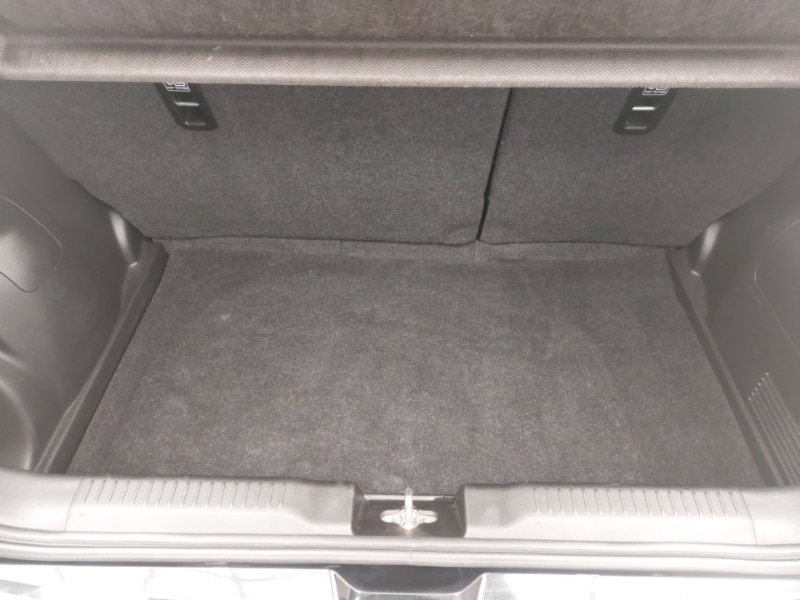 Used Suzuki Swift 2018 for sale - 77644982: Photo 8