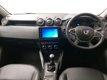 Used Dacia Duster 2022 for sale - 76325609: Photo 2
