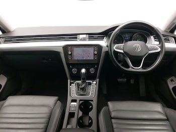 Used Volkswagen Passat 2022 for sale - 76571612: Photo