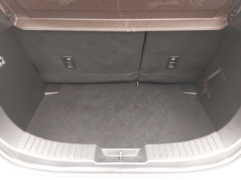 Used Mazda Mazda2 2024 for sale - 76358945: Photo 8