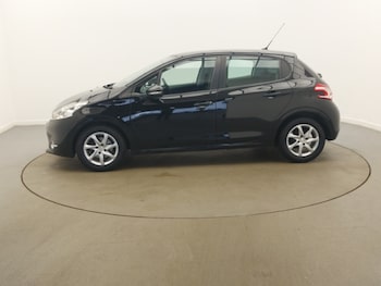 Used Peugeot 208 2015 for sale - 78298013: Photo