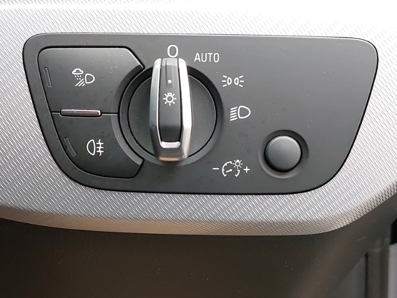 Used Audi A4 2018 for sale - 76383811: Photo 12