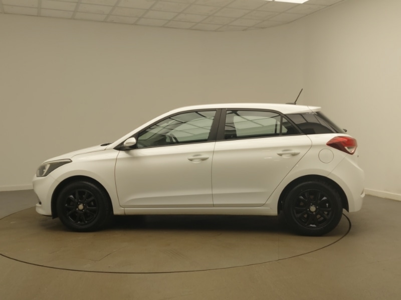 Used Hyundai i20 2017 for sale - 76749099: Photo 4