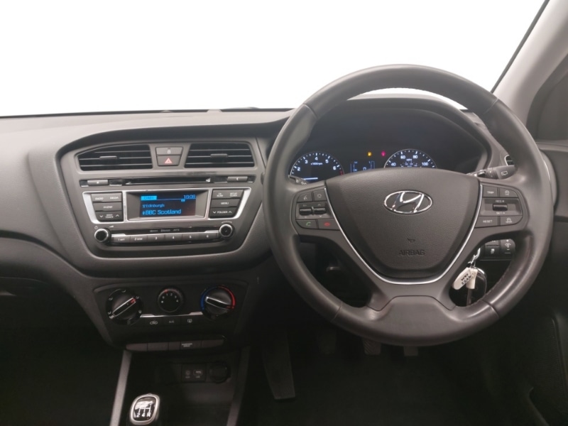 Used Hyundai i20 2017 for sale - 76749099: Photo 7