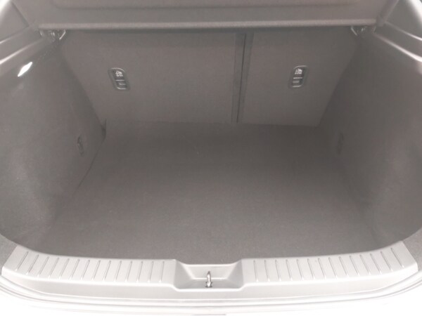 Used Mazda CX-30 2025 for sale - 76208141: Photo 8