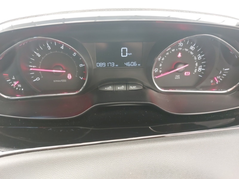 Used Peugeot 208 2015 for sale - 78147110: Photo 11