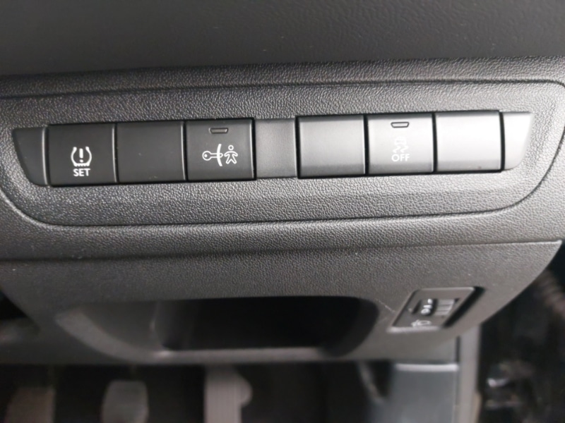 Used Peugeot 208 2015 for sale - 78147110: Photo 13