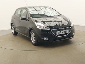 Used Peugeot 208 2015 for sale - 78147110: Photo