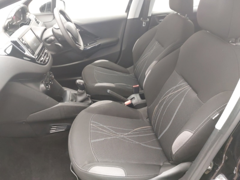 Used Peugeot 208 2015 for sale - 78147110: Photo 5