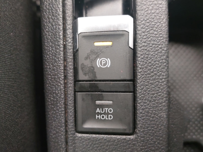 Used Volkswagen T-Roc 2018 for sale - 76135282: Photo 17