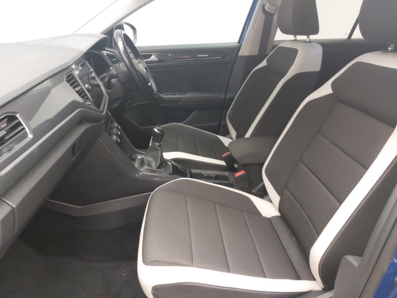 Used Volkswagen T-Roc 2018 for sale - 76135282: Photo 5