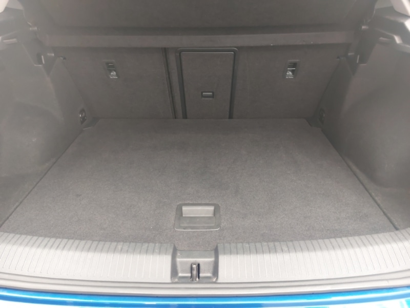 Used Volkswagen T-Roc 2018 for sale - 76135282: Photo 8