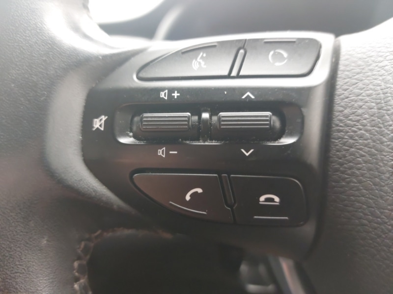 Used Kia Stonic 2019 for sale - 76427177: Photo 13