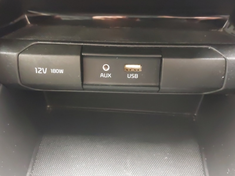 Used Kia Stonic 2019 for sale - 76427177: Photo 18