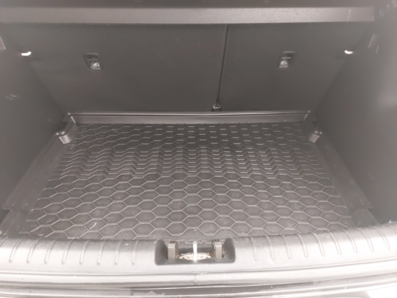 Used Kia Stonic 2019 for sale - 76427177: Photo 8