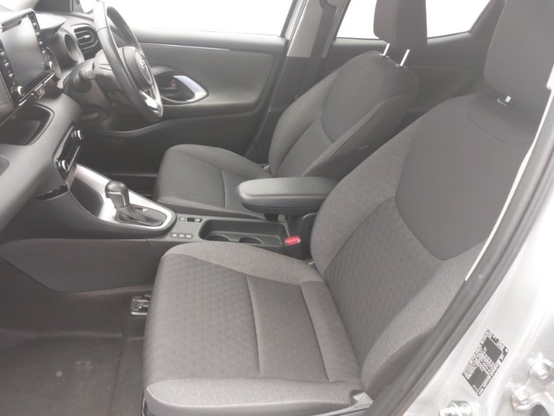 Used Toyota Yaris 2021 for sale - 77352575: Photo 5