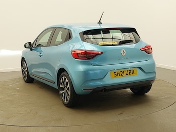 Used Renault Clio 2021 for sale - 79339399: Photo