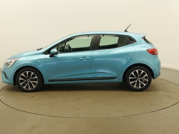 Used Renault Clio 2021 for sale - 79339399: Photo