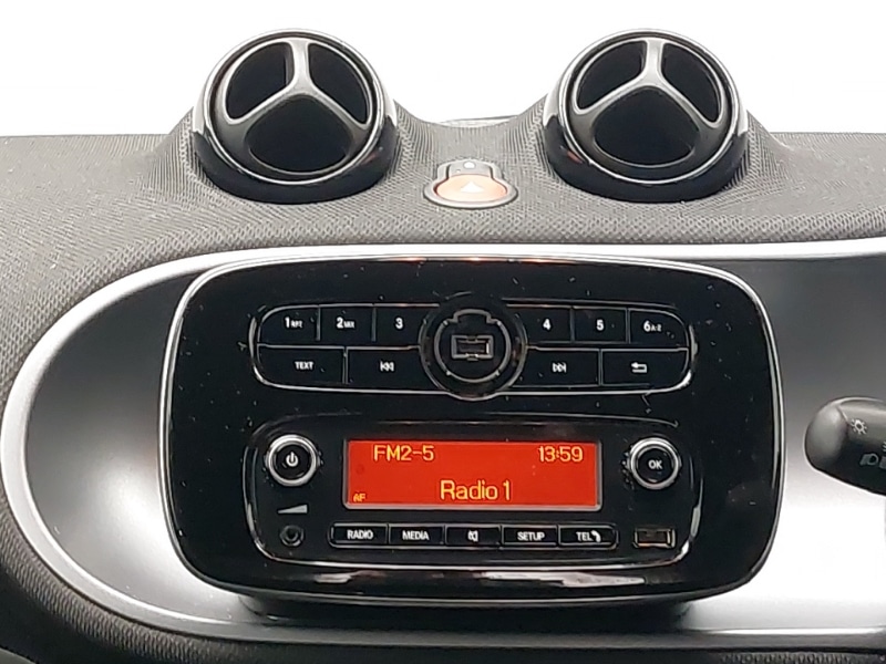 Used smart fortwo 2019 for sale - 76920199: Photo 10