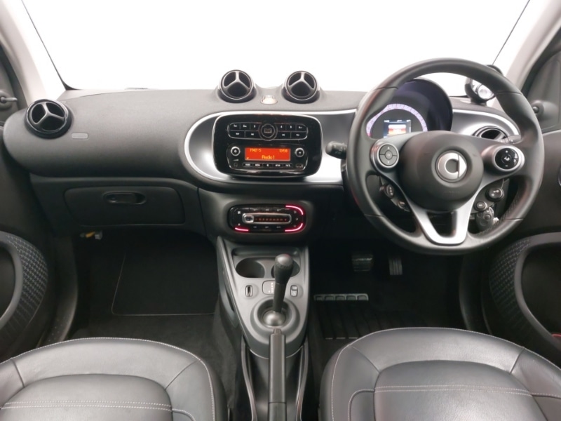 Used smart fortwo 2019 for sale - 76920199: Photo 2