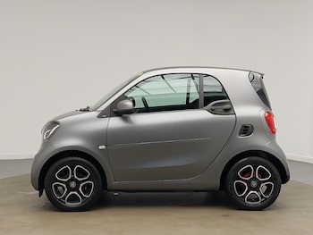 Used smart fortwo 2019 for sale - 76920199: Photo