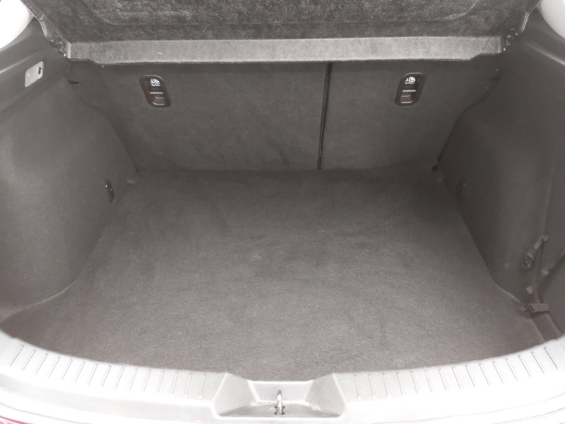 Used Mazda Mazda3 2016 for sale - 76736832: Photo 8