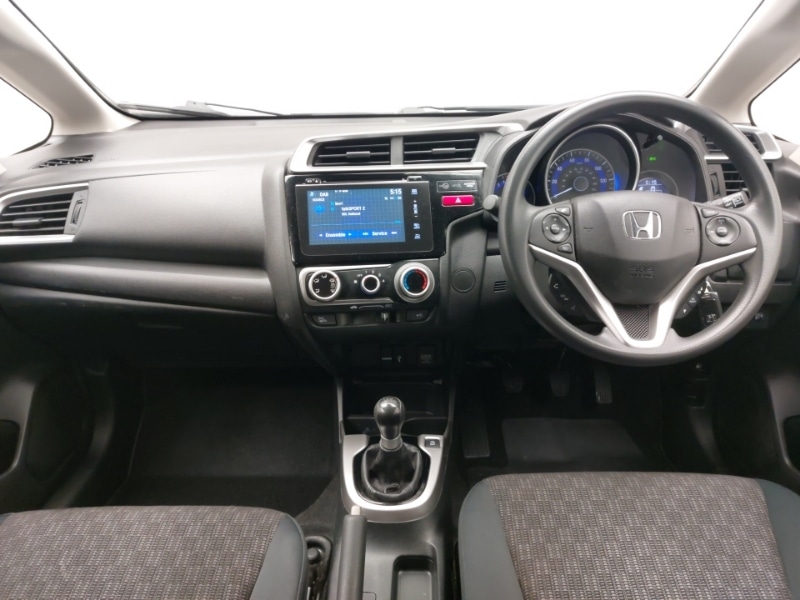 Used Honda Jazz 2017 for sale - 76630576: Photo 2