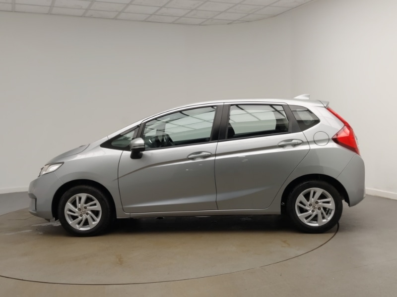 Used Honda Jazz 2017 for sale - 76630576: Photo 4