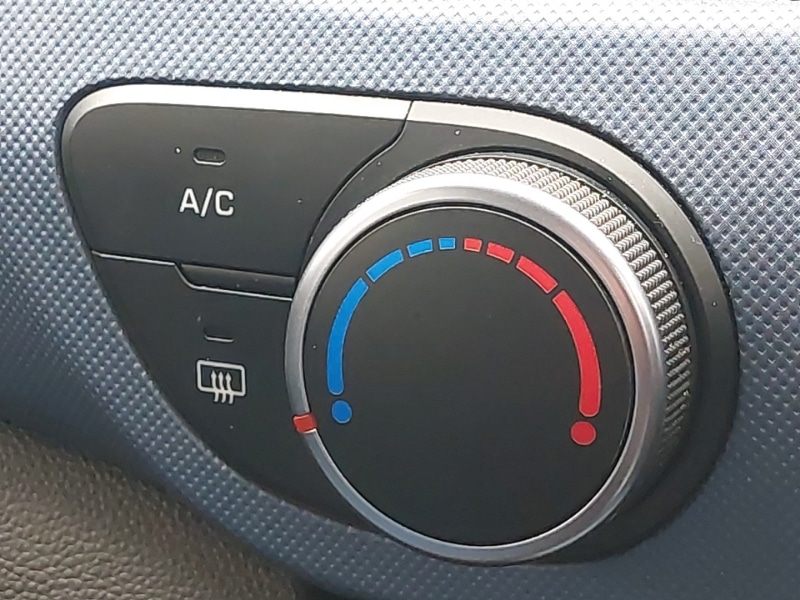 Used Hyundai i10 2015 for sale - 77062670: Photo 18