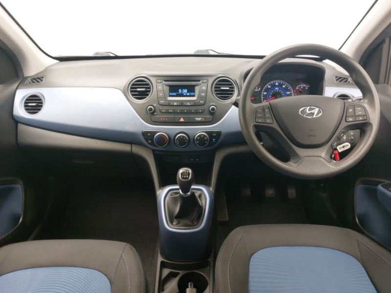 Used Hyundai i10 2015 for sale - 77062670: Photo 2