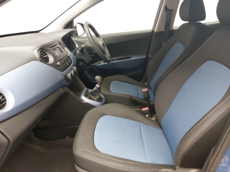 Used Hyundai i10 2015 for sale - 77062670: Photo 5