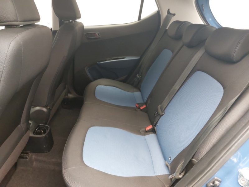 Used Hyundai i10 2015 for sale - 77062670: Photo 6