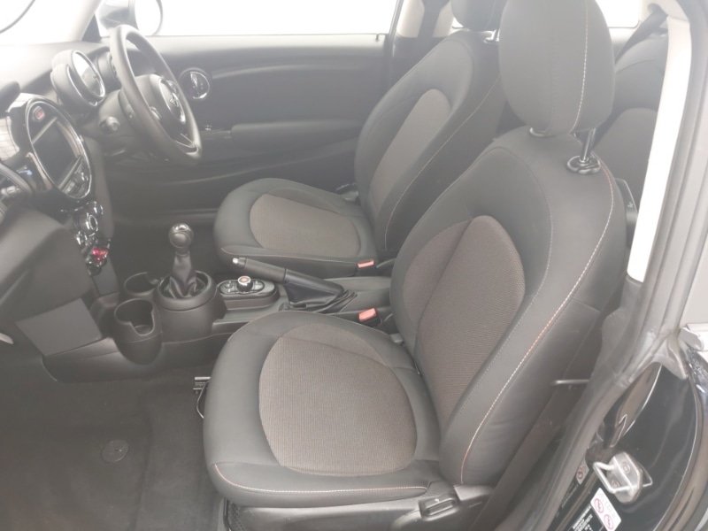 Used MINI Hatch 2019 for sale - 77689818: Photo 5