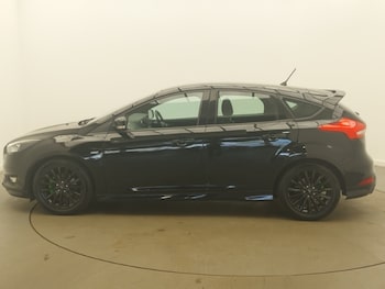 Used Ford Focus 2017 for sale - 78790818: Photo