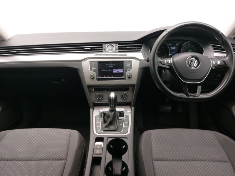 Used Volkswagen Passat 2016 for sale - 77333648: Photo 2