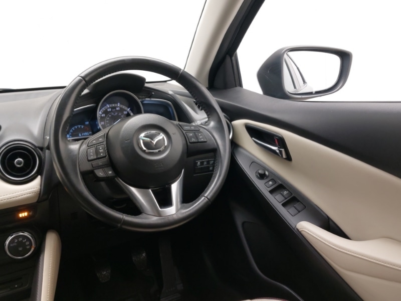 Used Mazda Mazda2 2016 for sale - 77154863: Photo 11