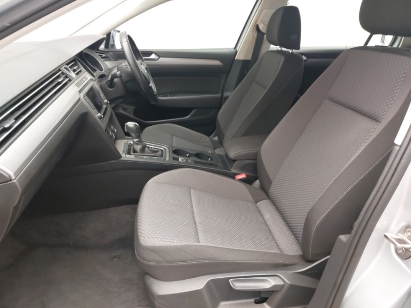 Used Volkswagen Passat 2016 for sale - 76116509: Photo 5