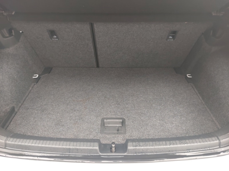 Used Volkswagen Polo 2018 for sale - 76478350: Photo 8