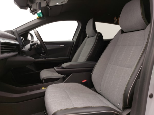 Used Renault Megane E Tech 2022 for sale - 76301880: Photo 5