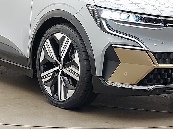 Used Renault Megane E Tech 2022 for sale - 76301880: Photo 9