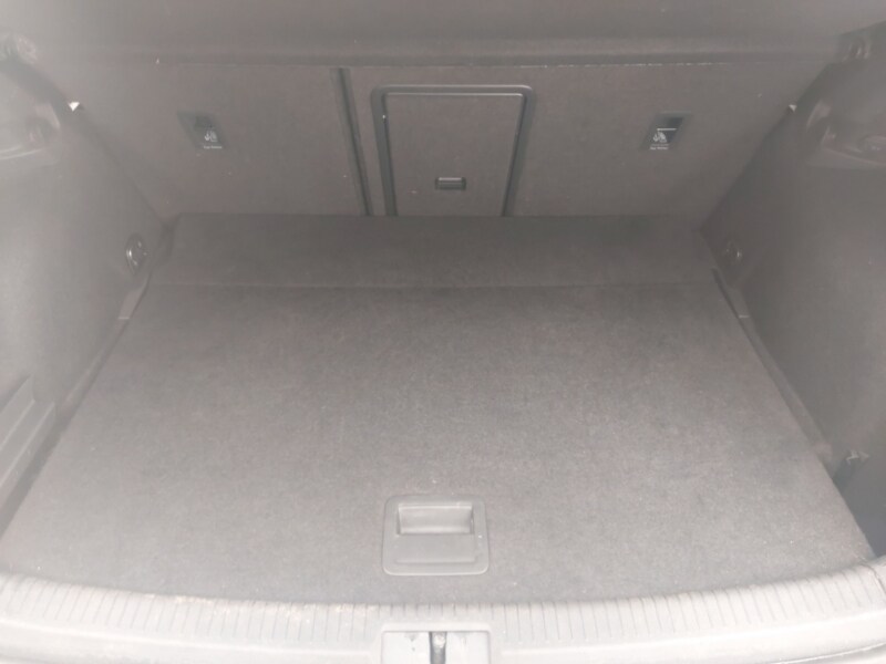 Used Volkswagen Golf 2019 for sale - 77722002: Photo 8