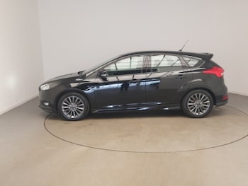 Used Ford Focus 2017 for sale - 79420121: Photo