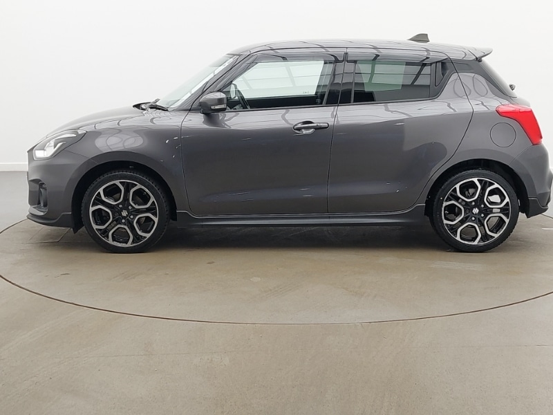 Used Suzuki Swift 2022 for sale - 77329747: Photo 4