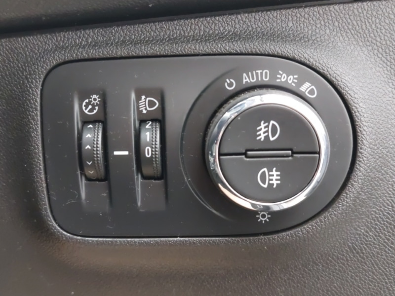 Used Vauxhall Corsa 2017 for sale - 76656598: Photo 12